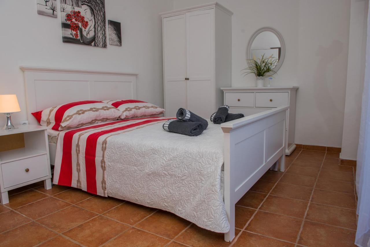 Apartmani Fila Vrsi Exteriér fotografie