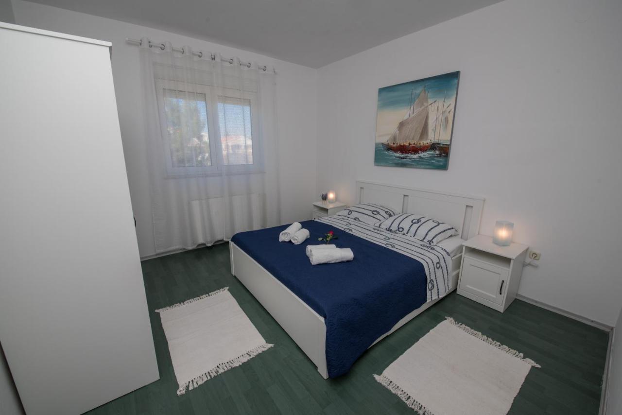 Apartmani Fila Vrsi Exteriér fotografie